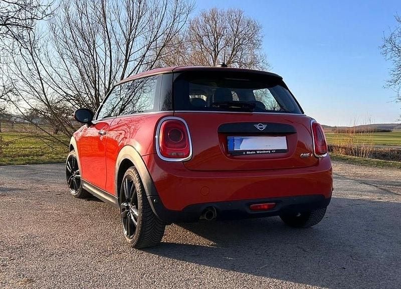 Gebraucht Mini ONE Salt 102 PS (75 kW) 2019 Orange Kleinwagen