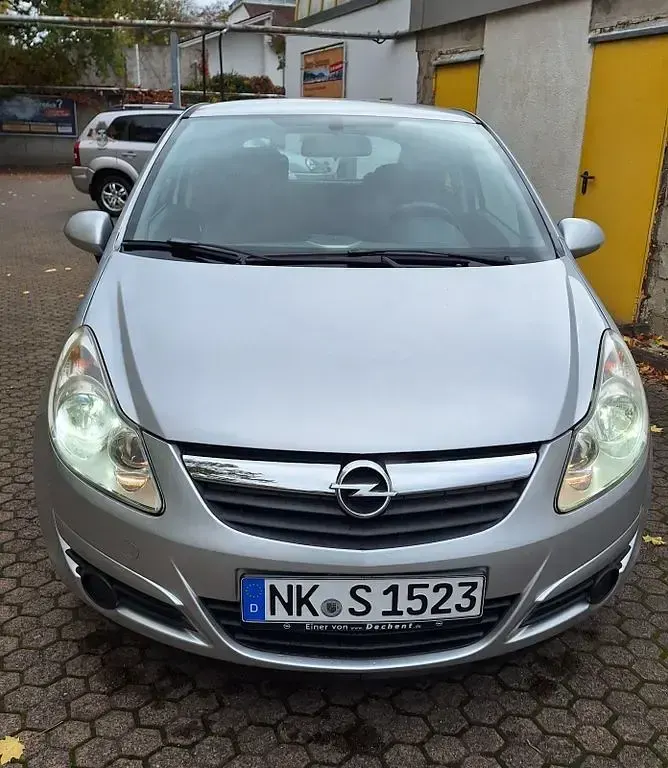 Gebraucht Opel Corsa 80 PS (58 kW) 2008 Silber Kleinwagen