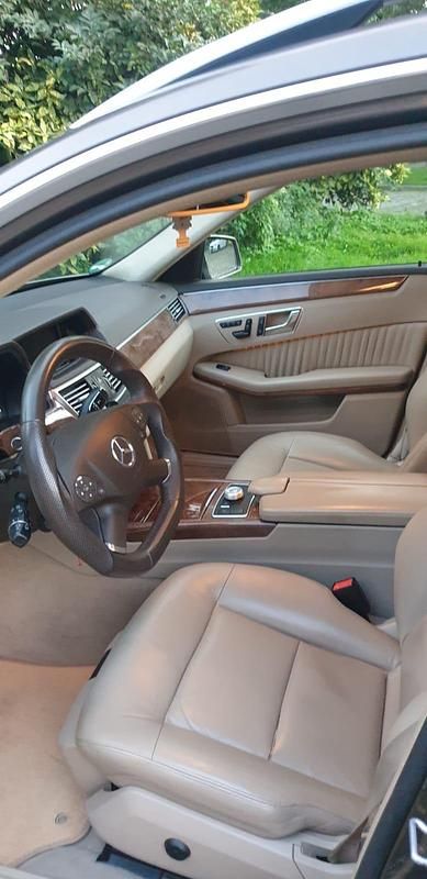 Gebraucht Mercedes 220 170 PS (125 kW) 2012 Braun Kombi