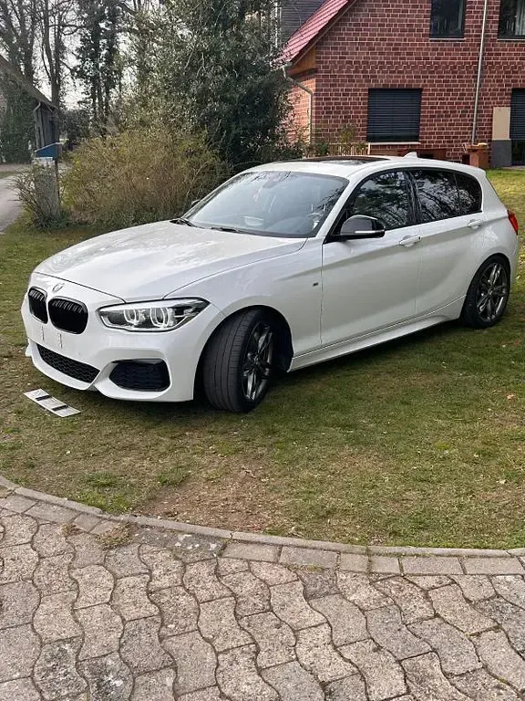Gebraucht BMW 135 Performance 326 PS (239 kW) 2016 Weiß Kleinwagen