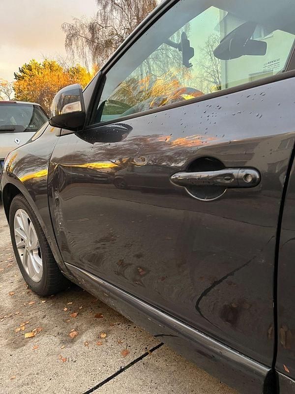 Gebraucht Renault Mégane GrandTour 110 PS (80 kW) 2014 Grau Kombi