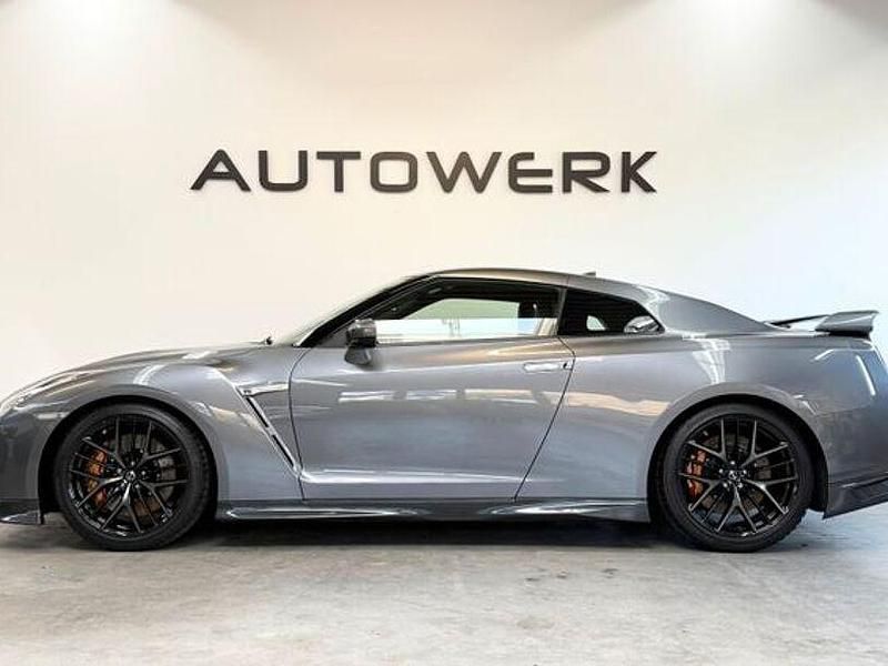 Gebraucht Nissan GT-R Prestige 570 PS (419 kW) 2018 Grau Coupé