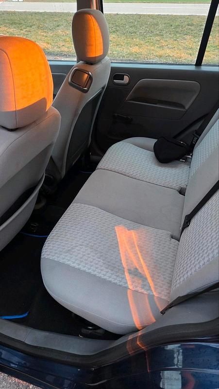 Gebraucht Ford Fusion 80 PS (58 kW) 2003 Blau Kleinwagen