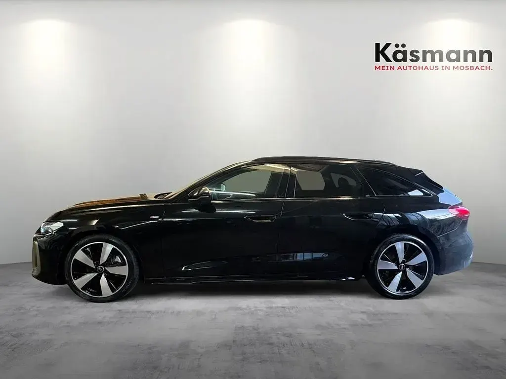 Gebraucht Audi A5 Ambiente 204 PS (150 kW) 2025 Mythosschwarz metallic Kombi