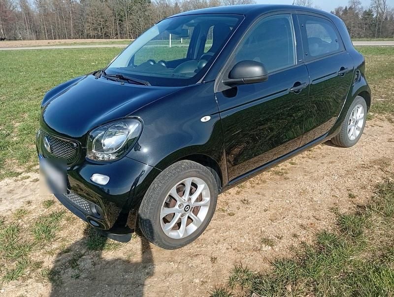 Gebraucht Smart ForFour Electric Drive Passion 60 kW (82 PS) 2018 Schwarz Kleinwagen