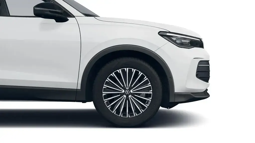 Gebraucht VW Tiguan Goal 131 PS (96 kW) 2025 Pure white SUV