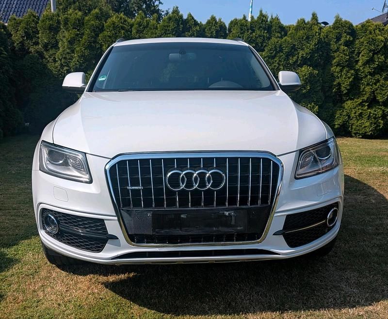 Weiß Gebraucht 2012 Audi Q5 SUV | 12.900 € (Fairer Preis) - Bild 1/4