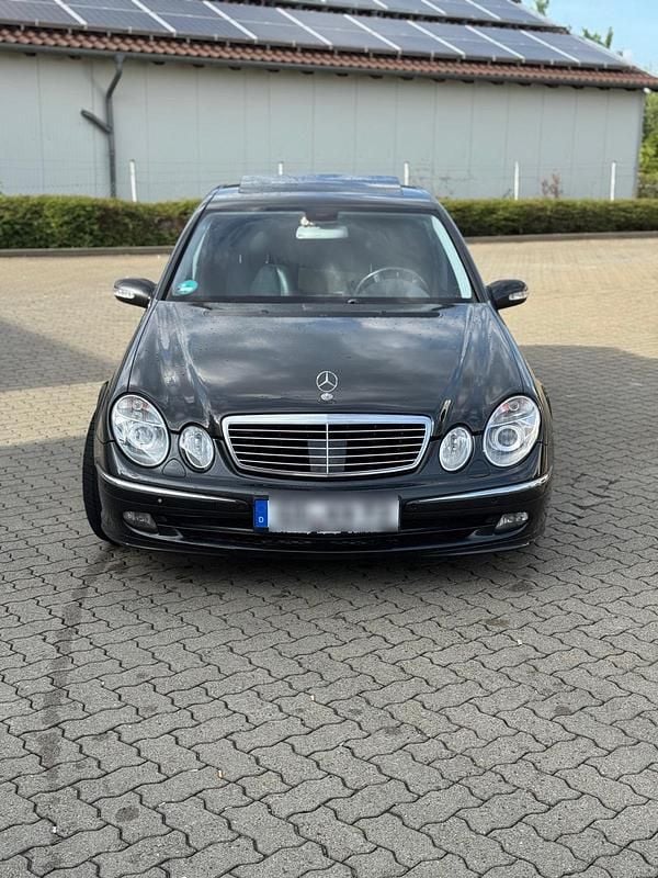Gebraucht Mercedes E500 306 PS (225 kW) 2003 Grau Limousine