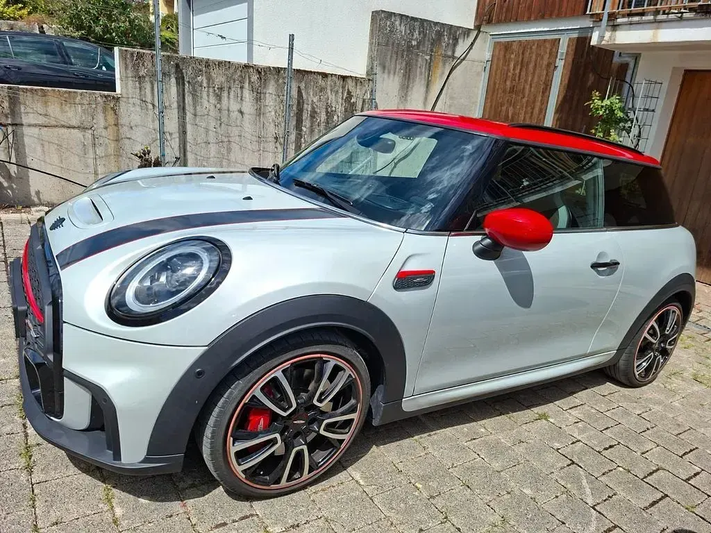 Gebraucht Mini John Cooper Works 231 PS (169 kW) 2021 Weiß Kleinwagen