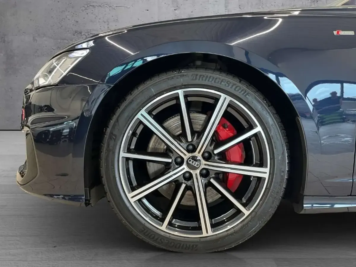 Gebraucht Audi A6 S-Line 367 PS (269 kW) 2025 Firmamentblau metallic Kombi