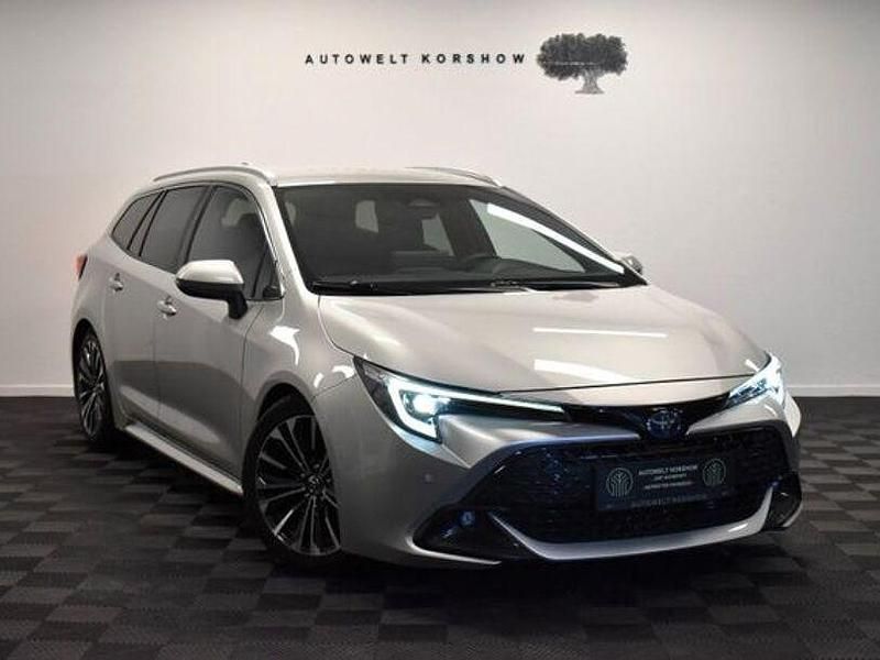 Gebraucht Toyota Corolla Team 196 PS (144 kW) 2023 Andere Limousine