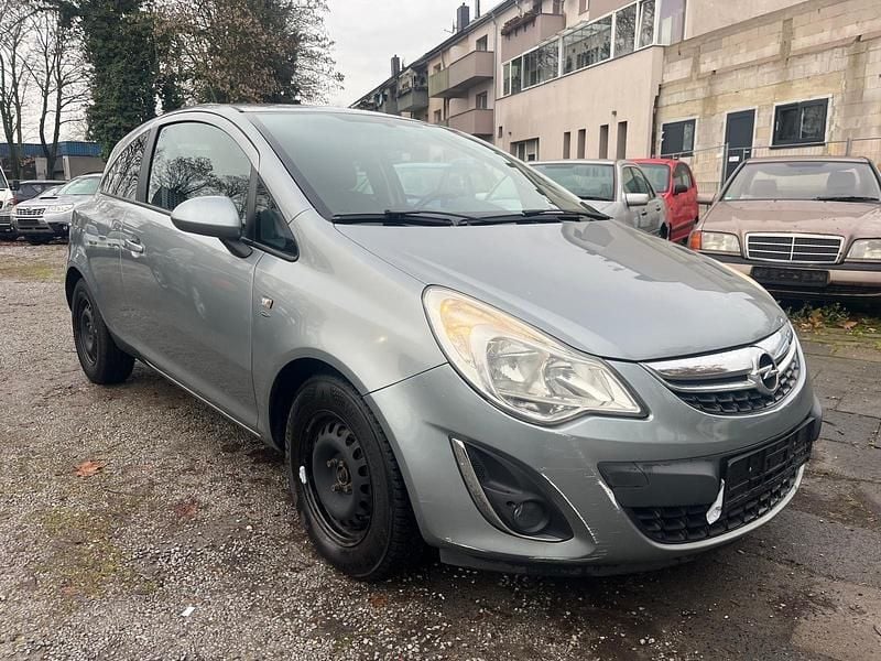 Używany Opel Corsa Innovation 69 KM (50 kW) 2011 Szary Hatchback