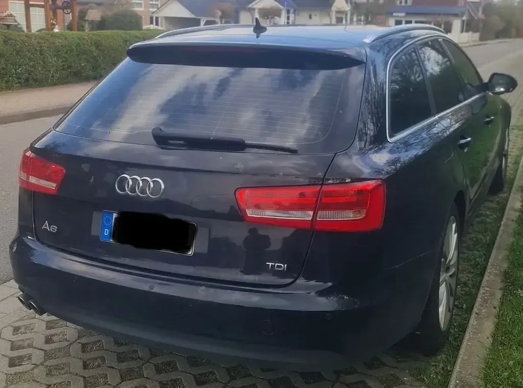 Gebraucht Audi A6 Sport 177 PS (130 kW) 2013 Schwarz Kombi