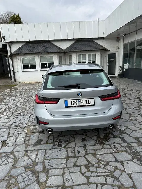 Second-hand BMW 320 190 CP (139 kW) 2021 Argintiu Break