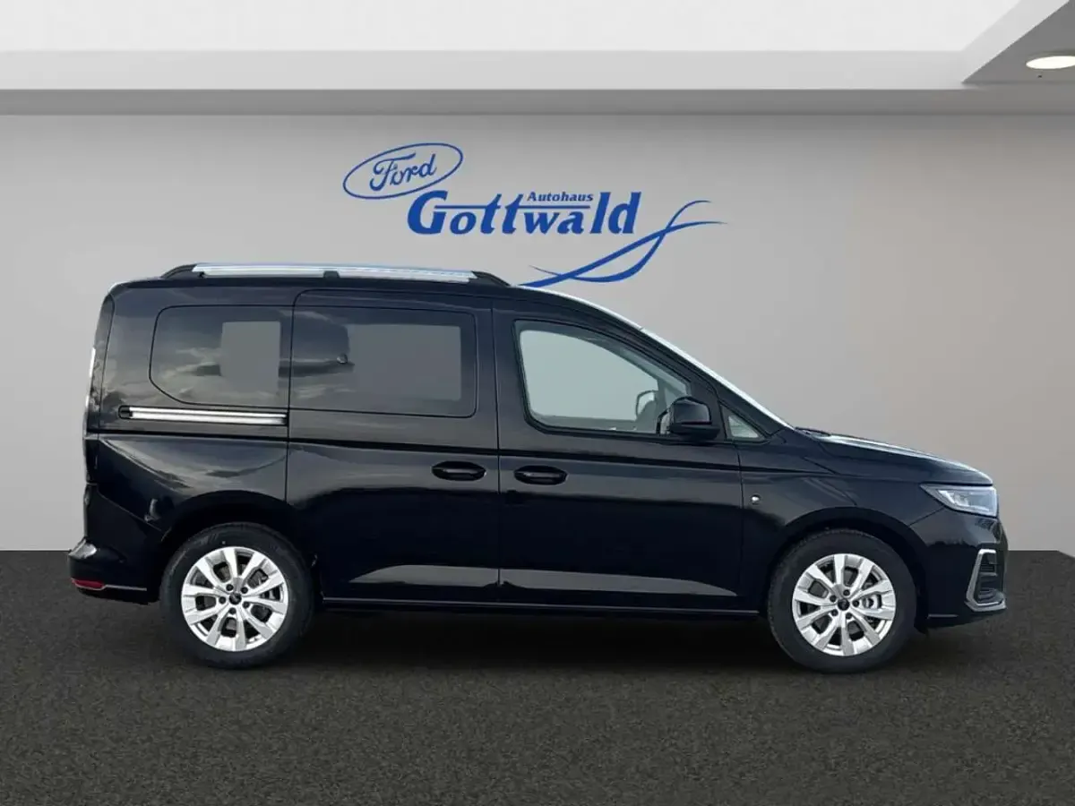 Neu Ford Tourneo Connect Titanium 150 PS (110 kW) 2026 Cyclone intense black Van / Kleinbus