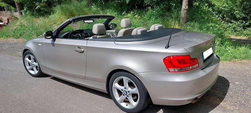 Gebraucht BMW 118 Cabriolet 143 PS (105 kW) 2012 Bronze Cabrio
