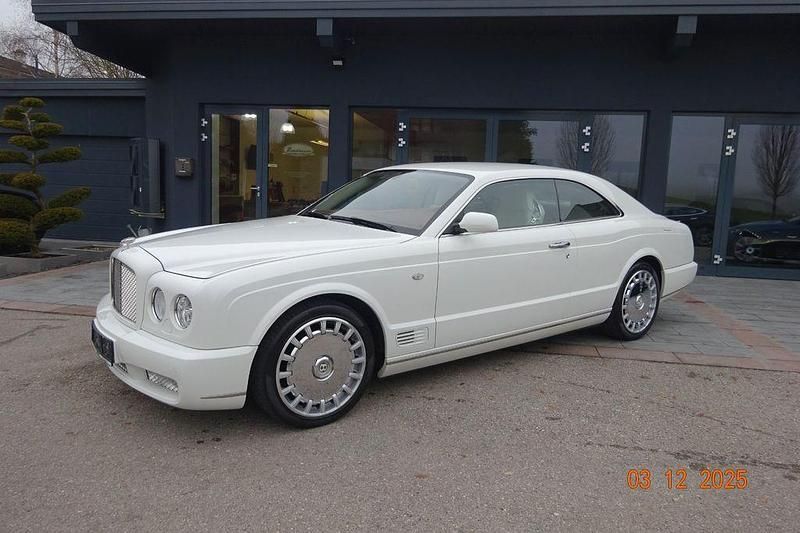 Gebraucht Bentley Brooklands 537 PS (394 kW) 2009 Weiß Coupé