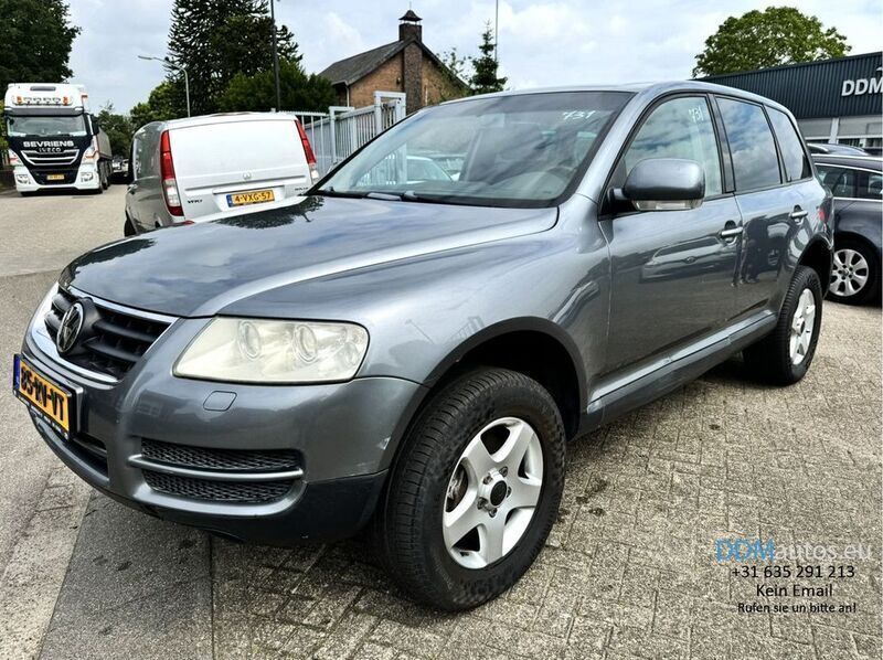 Grau Gebraucht 2003 VW Touareg SUV | 2.950 € - Bild 1/4