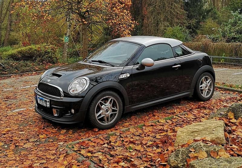 Second-hand Mini Cooper S Coupé 184 CP (135 kW) 2011 Negru Coupe