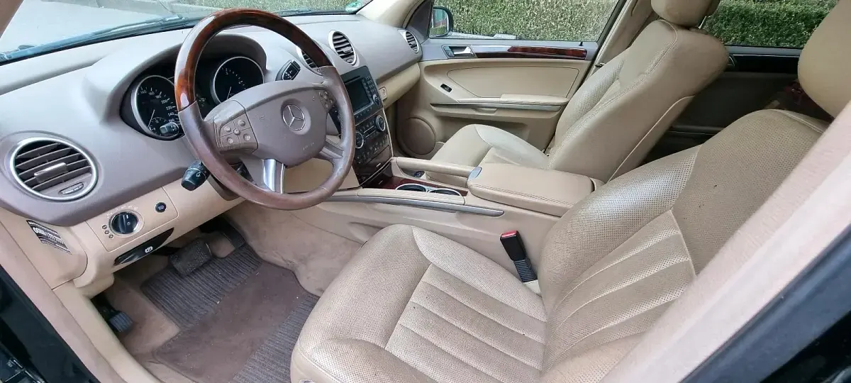 Gebraucht Mercedes ML420 306 PS (225 kW) 2007 Schwarz SUV