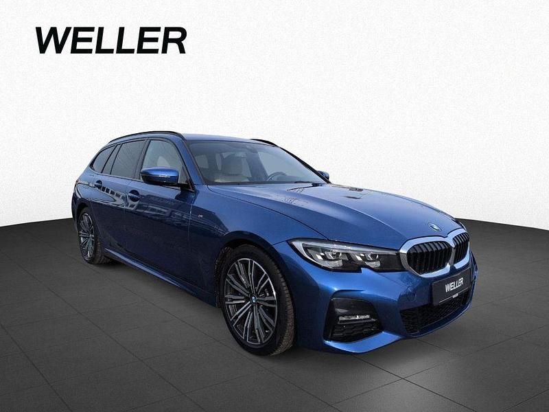 Gebraucht BMW 330 M Sport 258 PS (189 kW) 2020 Portimao blau (blau) Kombi