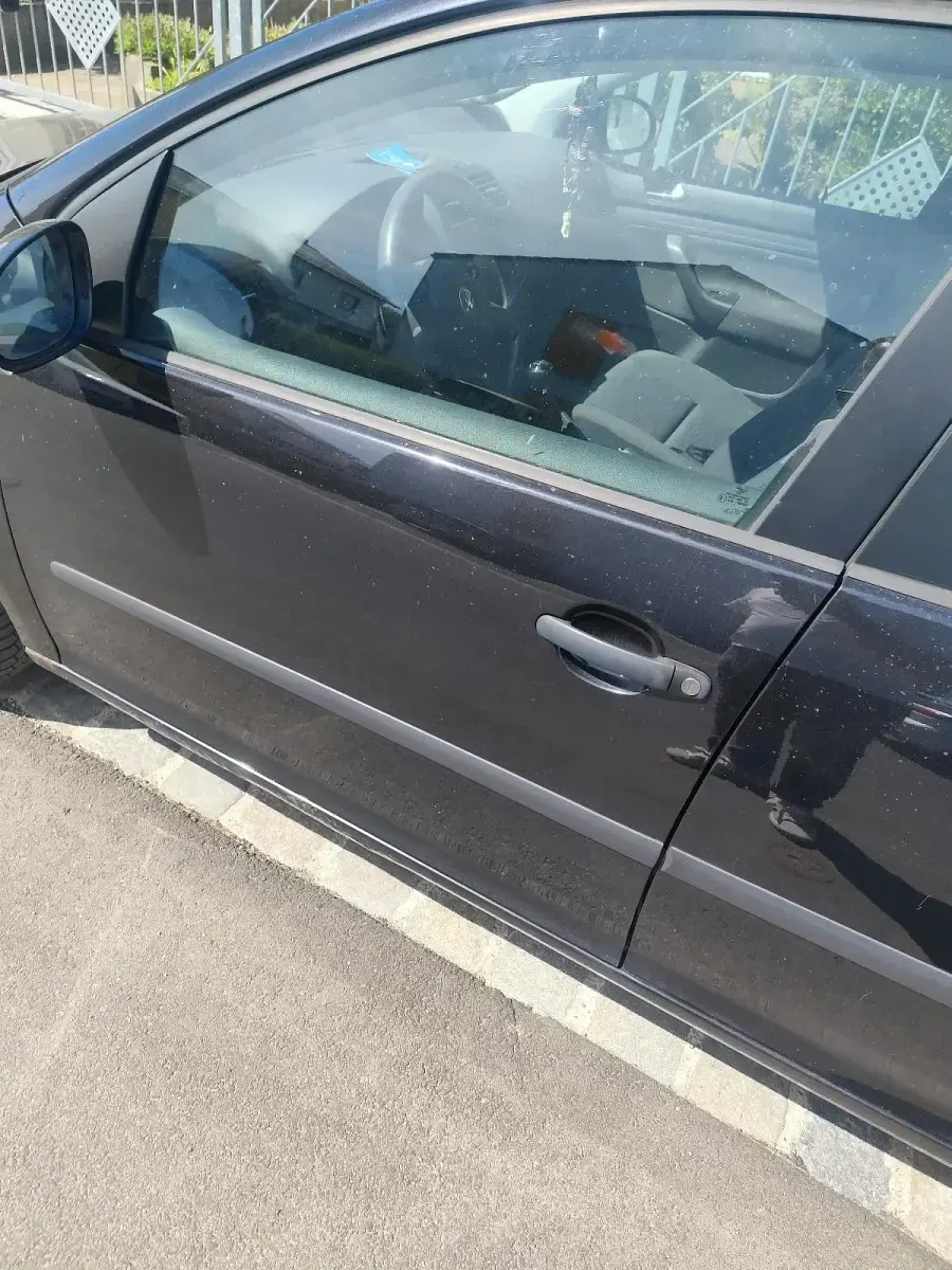Gebraucht VW Golf V 75 PS (55 kW) 2005 Schwarz Kleinwagen