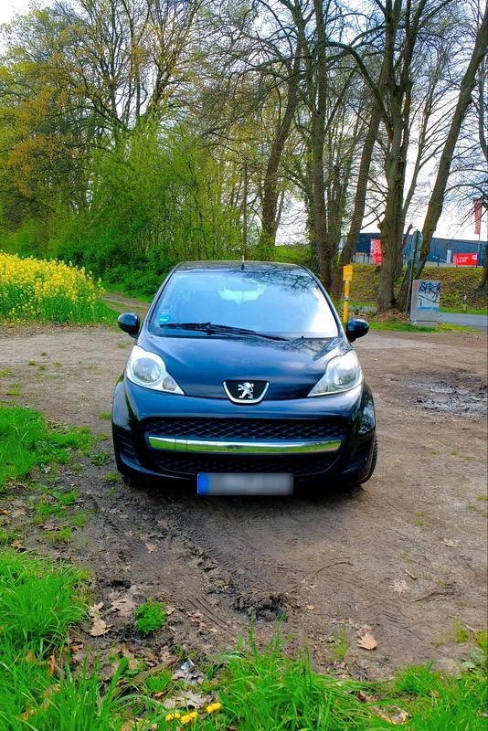 Gebraucht Peugeot 107 2011 Schwarz Kleinwagen