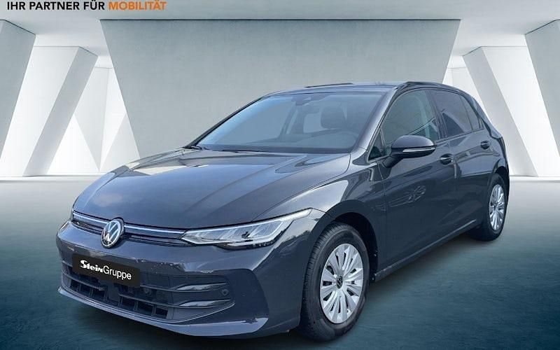 Gebraucht VW Golf VIII Basis 116 PS (85 kW) 2024 Grau Limousine