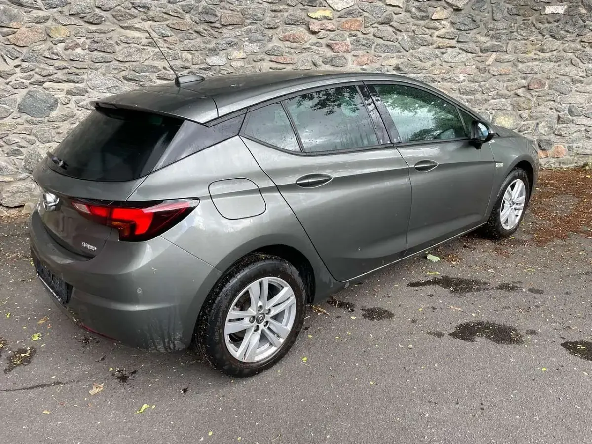 Gebraucht Opel Astra 125 PS (91 kW) 2017 Grau Kombi