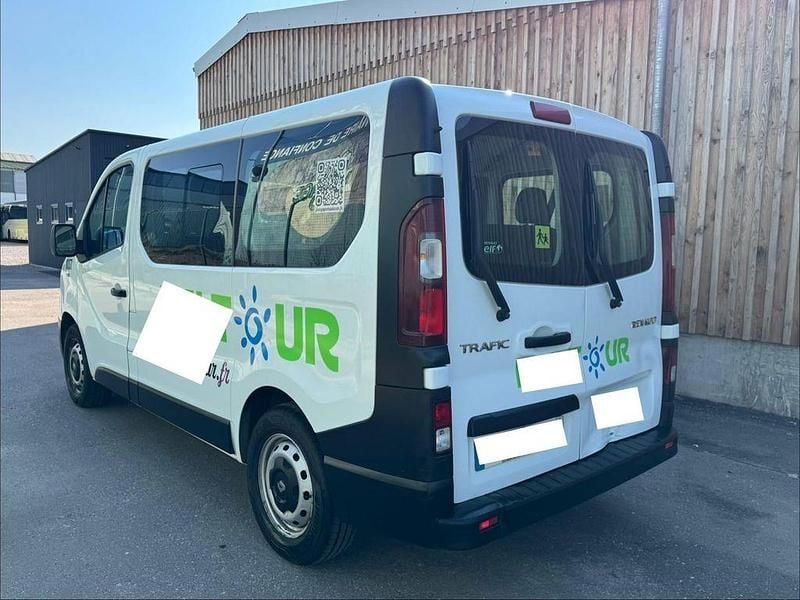 Gebraucht Renault Trafic 95 PS (69 kW) 2017 Weiß Van / Kleinbus