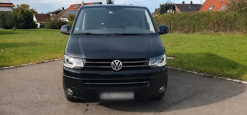 Gebraucht VW Multivan 179 PS (131 kW) 2015 Schwarz Van / Kleinbus