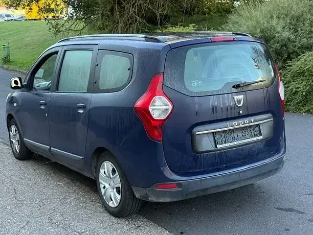 Gebraucht Dacia Lodgy Lauréate 116 PS (85 kW) 2017 Blau Van / Kleinbus