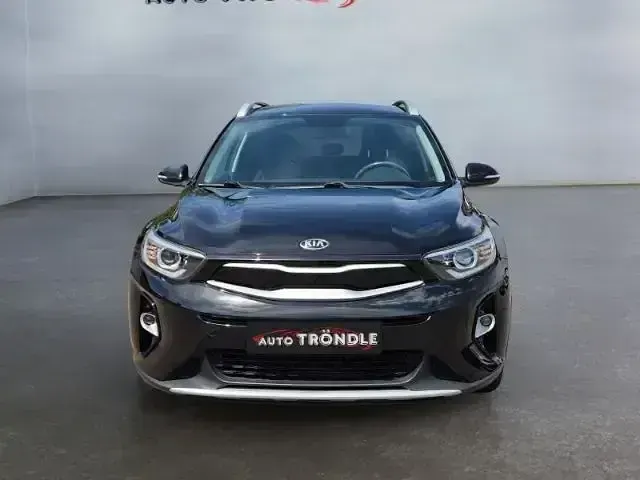 Gebraucht Kia Stonic Vision 84 PS (61 kW) 2017 Schwarz SUV