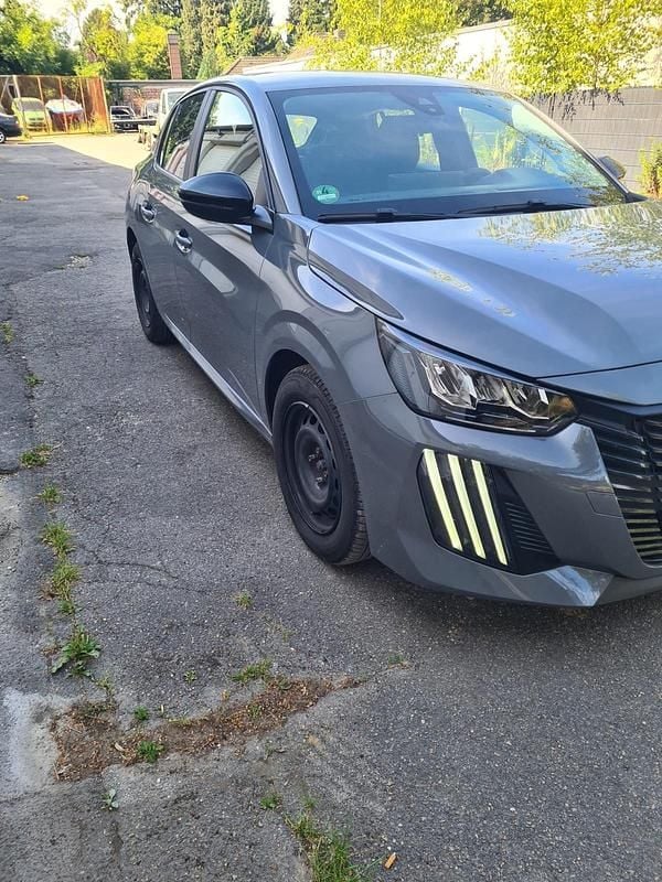 Gebraucht Peugeot 208 75 PS (55 kW) 2024 Grau Kleinwagen