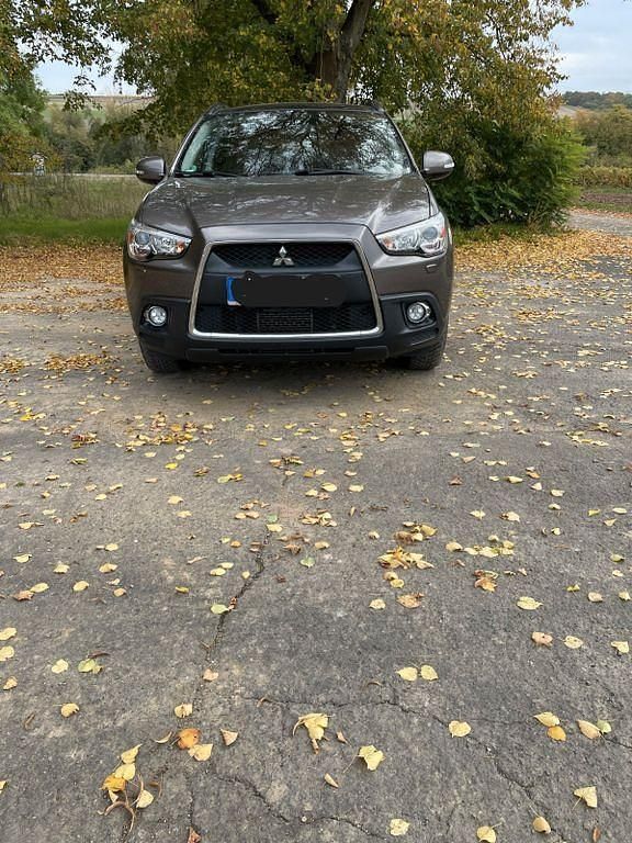 Braun Gebraucht 2011 Mitsubishi ASX Instyle SUV | 8.500 € (Fairer Preis) - Bild 1/4