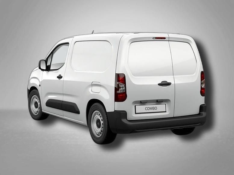 Gebraucht Opel Combo 102 PS (75 kW) 2024 Kaolin weiß Van / Kleinbus