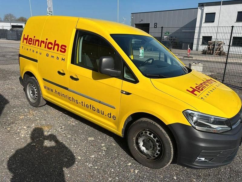 Gebraucht VW Caddy 102 PS (75 kW) 2016 Gelb Van / Kleinbus