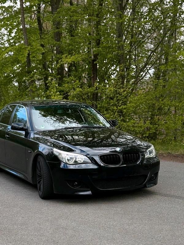 Second-hand BMW 525 177 CP (130 kW) 2004 Negru Berlinǎ