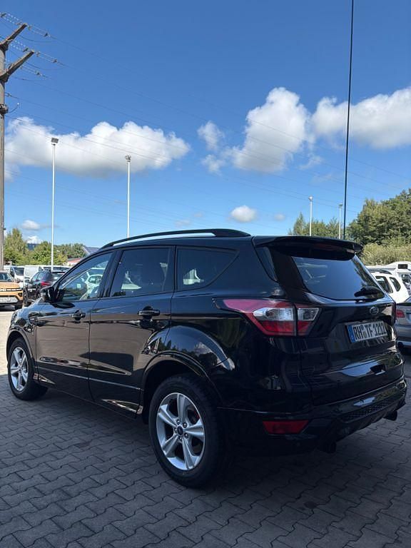 Gebraucht Ford Kuga ST-Line 150 PS (110 kW) 2019 Schwarz SUV