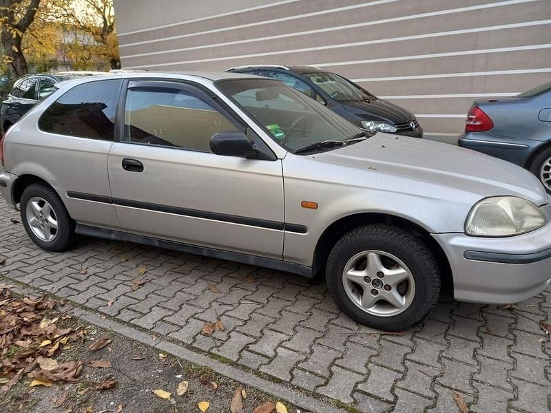 Gebraucht Honda Civic Cool 75 PS (55 kW) 1996 Silber Limousine