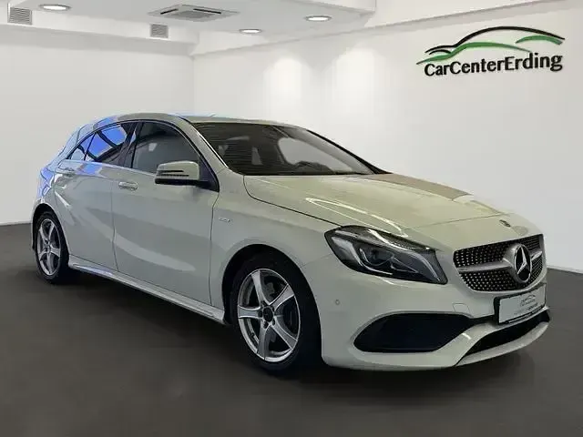 Gebraucht Mercedes A220 AMG 177 PS (130 kW) 2017 Weiß Kleinwagen