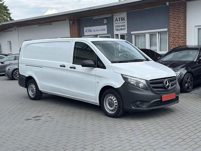 Andere Gebraucht 2023 Mercedes Vito Van / Kleinbus | 27.880 € (Superpreis) - Bild 1/4
