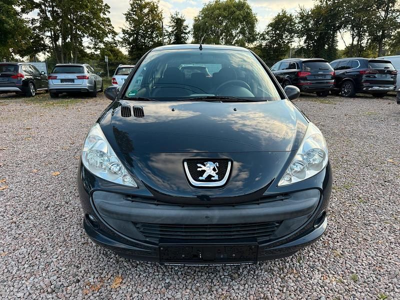Gebraucht Peugeot 206+ Basis 60 PS (44 kW) 2009 Schwarz Kleinwagen
