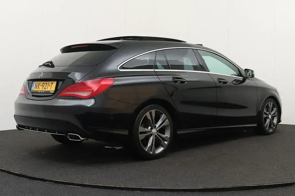 Gebraucht Mercedes CLA220 Shooting Brake AMG 177 PS (130 kW) 2016 Schwarz Kombi