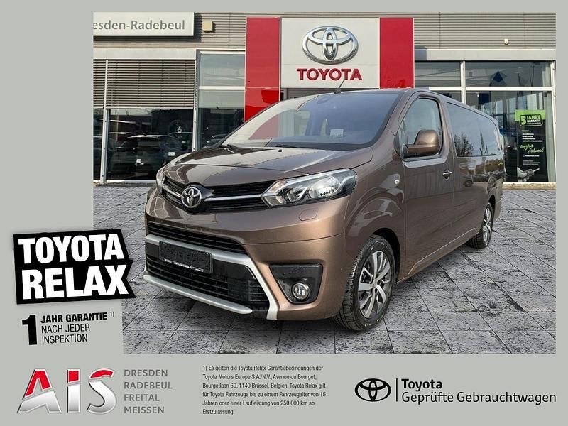 Brown rich oak Gebraucht 2019 Toyota Proace Verso Comfort Kombi | 31.990 € (Fairer Preis) - Bild 1/3
