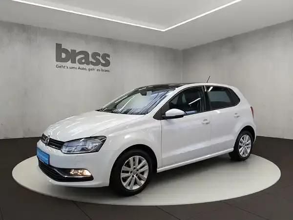 Pure white Gebraucht 2017 VW Polo Comfortline Limousine | 12.600 € (Guter Preis) - Bild 1/4
