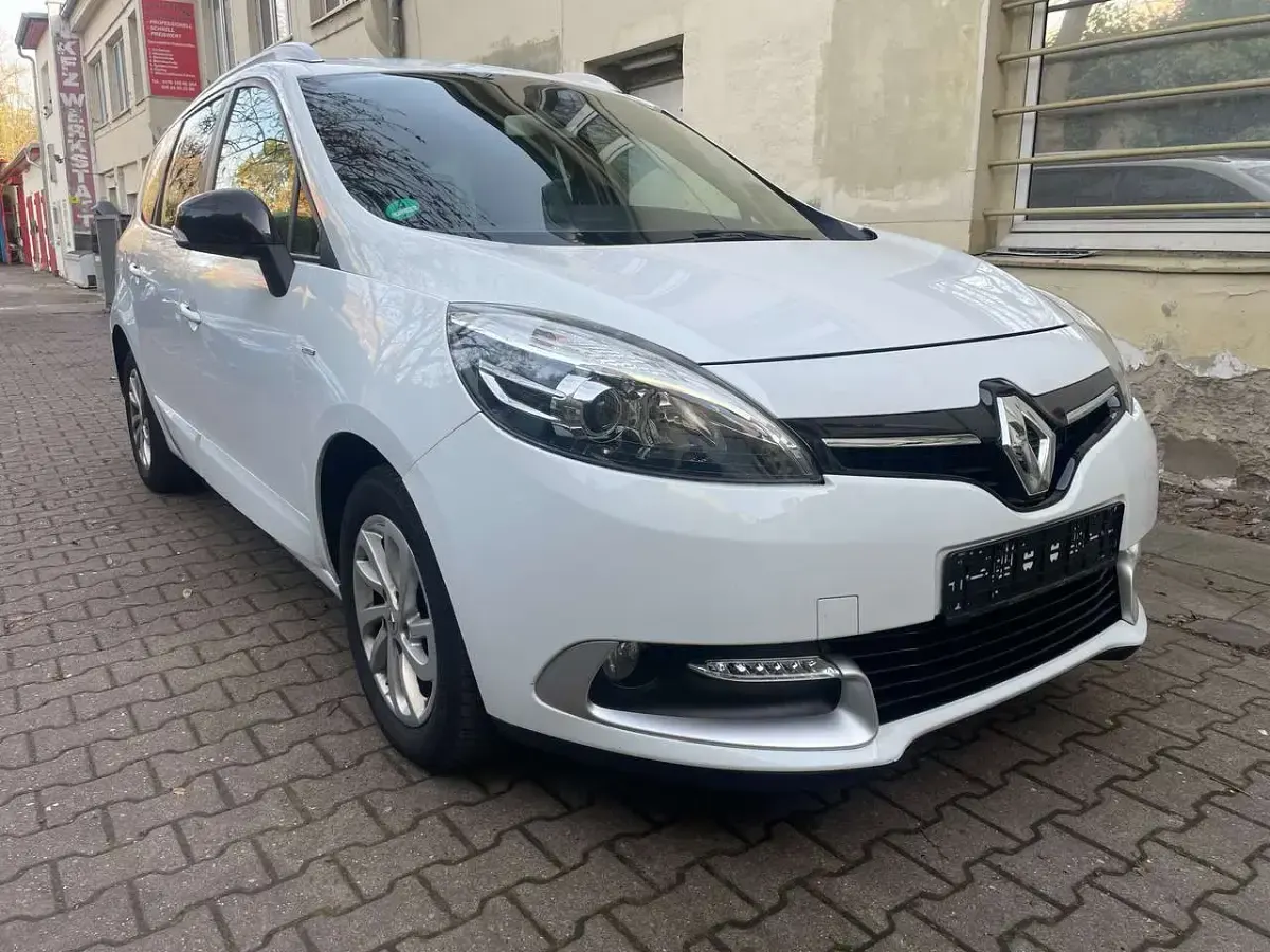 Gebraucht Renault Scénic III 132 PS (97 kW) 2015 Weiß Van / Kleinbus