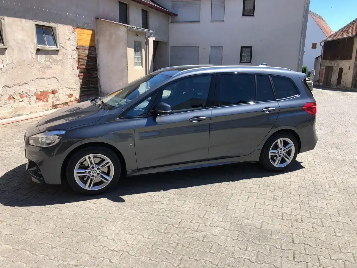 Gebraucht BMW 220 Gran Tourer M Sport 190 PS (139 kW) 2016 Grau Van / Kleinbus