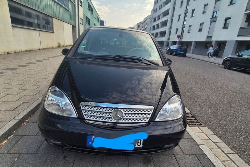 Schwarz Gebraucht 2002 Mercedes A210 Van / Kleinbus | 4.950 € - Bild 1/4