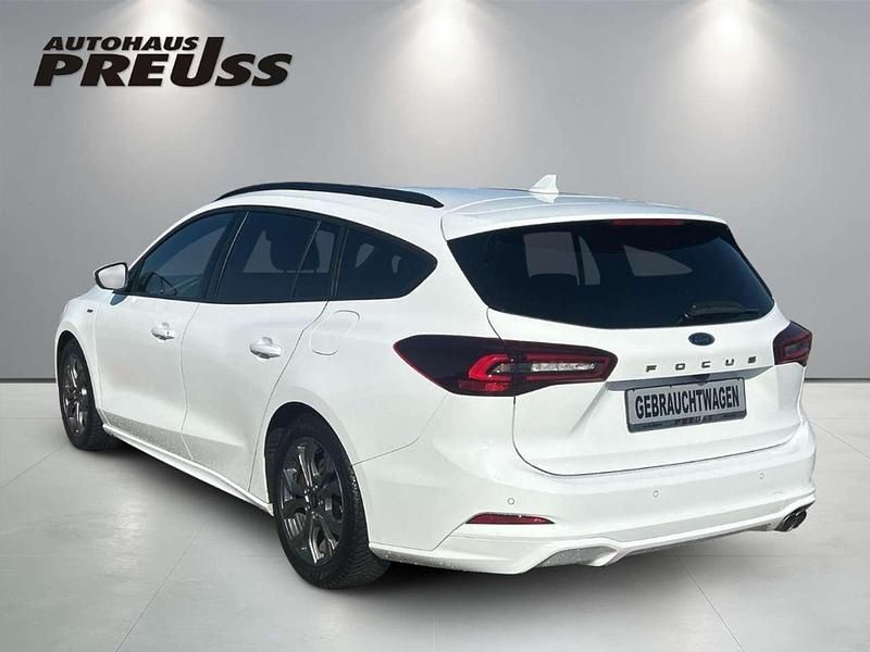 Gebraucht Ford Focus ST-Line 155 PS (114 kW) 2024 Frostweiß Kombi